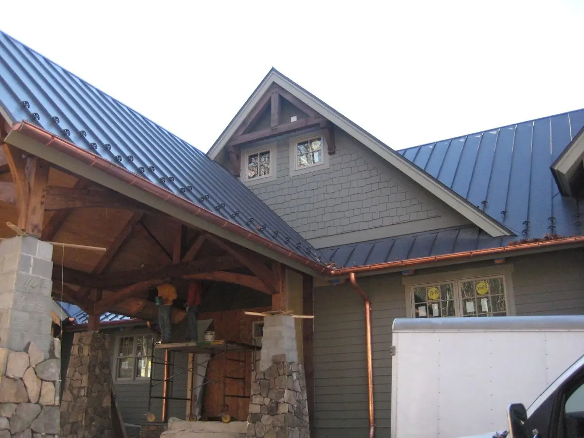 Craftsman Roofing team delivering quality roofing work in Boaz